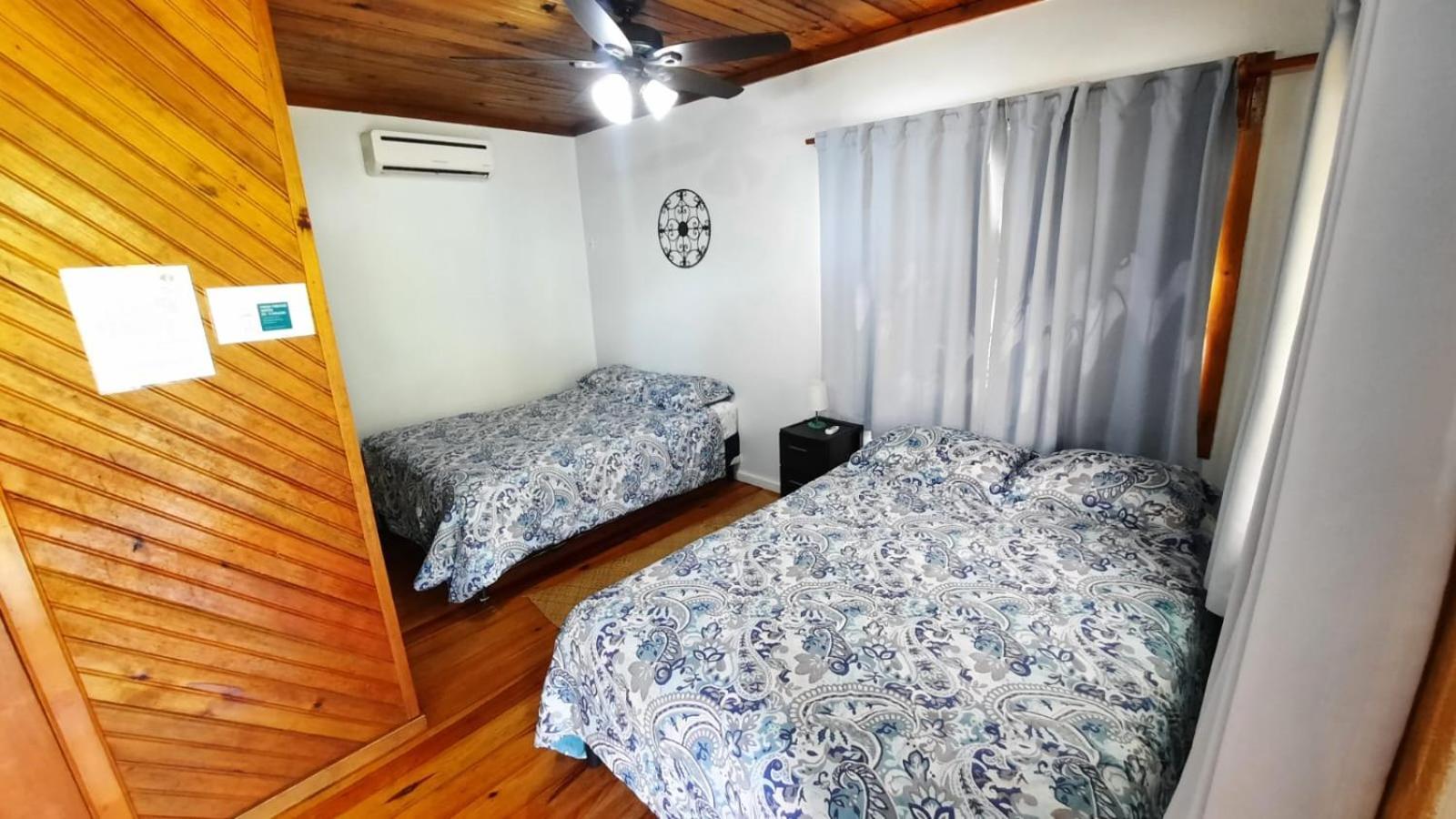 Guava Grove Resort & Villas Сэнди-Бей Номер фото